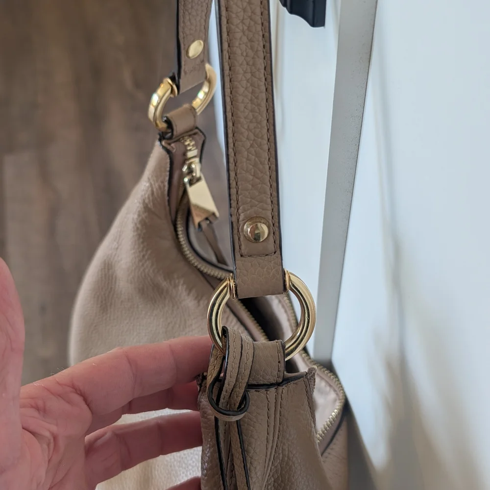 Michael Kors Tan Leather Shoulder Bag - Picture 6 of 7